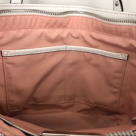 Simply Vera Vera Wang White Leather Crossbody Bag - Picture 3 of 8